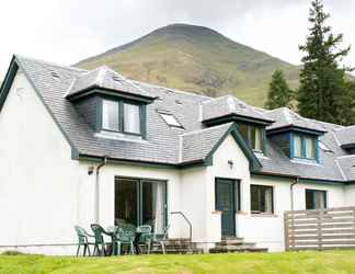 Exterior 2 Capercaillie Cottage