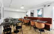 Restoran 2 HOOM Home & Hotel Sollentuna