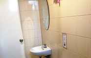 Toilet Kamar 2 RM Guest House