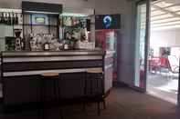 Bar, Kafe, dan Lounge Hotel Manolita