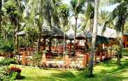 ร้านอาหาร 2 Palmira Beach Resort & Spa