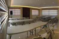 Functional Hall Avisha Suites