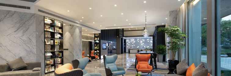 Lobby Hampton by Hilton Technology City