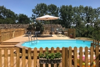 Swimming Pool B&B Maison Balady