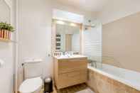 In-room Bathroom Edgar Suites Paris - Saint-augustin