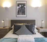 Kamar Tidur 2 Tudors eSuites Birmingham Apartments with Gated Parking