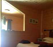 Bedroom 5 Chambres d'Hôtes Les sentiers du lac