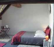 Bedroom 3 Chambres d'hotes La Frise