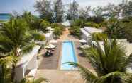 Swimming Pool 2 Mittali Hotel