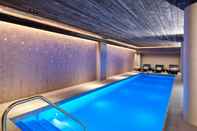 Swimming Pool Nobu Hotel Chicago