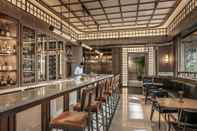 Bar, Cafe and Lounge Four Seasons Hotel Bangkok at Chao Phraya River