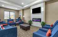 Lobby 2 Comfort Inn