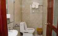 In-room Bathroom 6 Khang 2