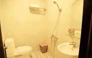 In-room Bathroom 7 Khang 2