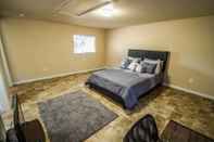 Bedroom Remodeled Guest House Near Downtown/military Base