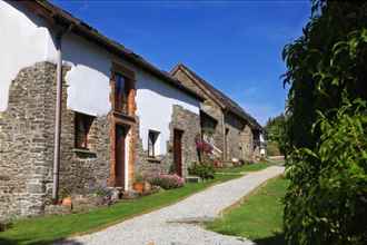 Exterior 4 Birchill Farm Holiday Cottages