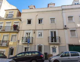 Exterior 2 Typical Tailor Made Flat in Central Graça