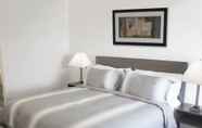 Bilik Tidur 5 Bowmanville Marina Inn & Suites