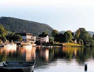 Bangunan 2 Hotel Restaurant Les Rives du Doubs