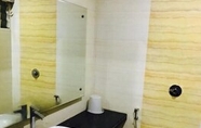 In-room Bathroom 7 Iroomz Vaishali Residency