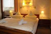 Bilik Tidur Hotel Haus am Walde