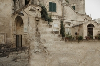 Exterior Aque Cave - Le Grotte del Caveoso