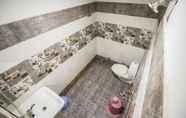 Toilet Kamar 7 Ark Resorts