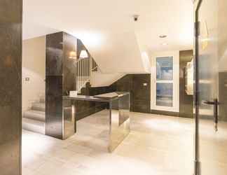 Lobi 2 LU&CIA Apartamento Malaga Premium