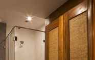 In-room Bathroom 5 The Guwahati Address