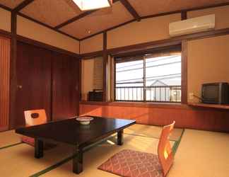 Bedroom 2 Beppu Kannawa Onsen Ryokan Miyukiya