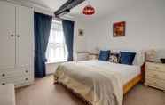 Kamar Tidur 6 Katrina's Apartment Cirencester