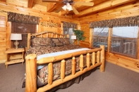 ห้องนอน Rising Eagle Lodge - Eight Bedroom Cabin