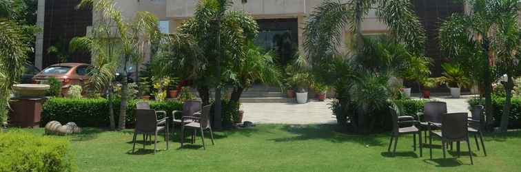 Exterior Hotel Riya Palace By Amazone Holidays