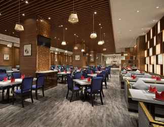 Restaurant 2 Ramada by Wyndham Wuhan North