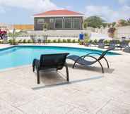 Swimming Pool 6 RH Boutique Hotel Aruba