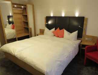 Kamar Tidur 2 Hotel & Restaurant ZUR TRAUBE