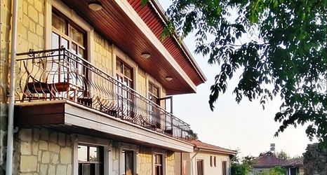 Luar Bangunan 2 Side Antik Sempati Hotel