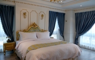 Kamar Tidur 7 Sun Moon Lake Queen Castle Hotel