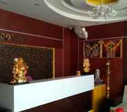 Lobi 3 Hotel Vel Residency