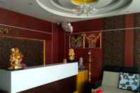 Lobi Hotel Vel Residency