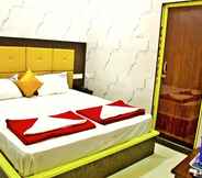 Kamar Tidur 2 Hotel Vel Residency