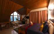 Bedroom 7 Groom Bridge Gold Stone Exotic Shimla