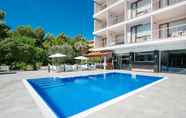 Swimming Pool 6 Hotel Nura Condor