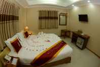 Bedroom Bagan Comfort Hotel