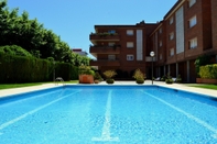 Swimming Pool Apartments Soleil Tossa 4