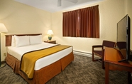 Phòng ngủ 3 Black Hills Luxury Suites