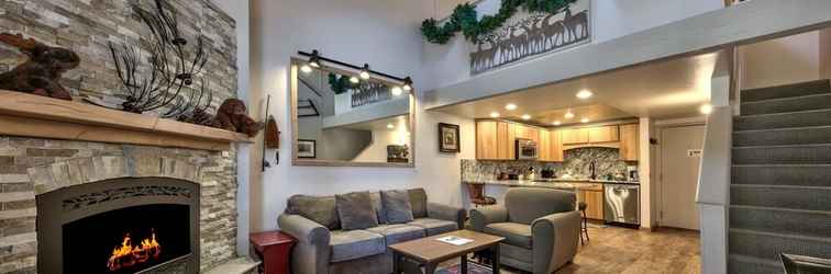 Lobby Private Bedroom Loft | Lakeland Ge Resort Condo by RedAwning