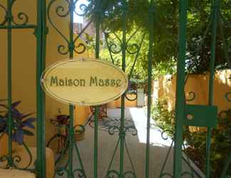 ภายนอกอาคาร 2 Maison Masse