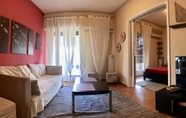 Khu vực công cộng 2 Charming Cozy Apartment in Athens - Park view