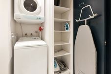 Accommodation Services Charming 1 bdrm in Prime Viaduct Location - by Urban Butler